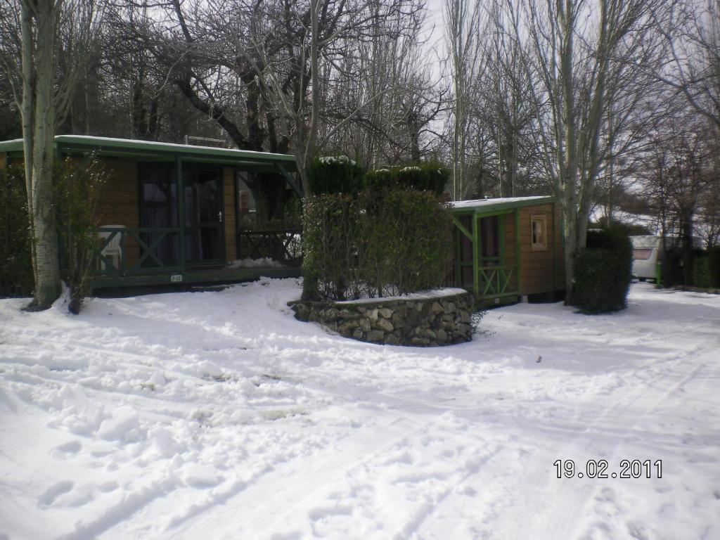Camping Ruta Del Purche Monachil Room photo